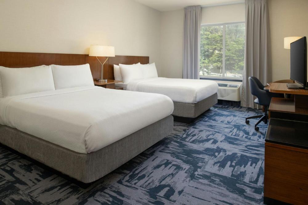 Queen Room with Two Queen Beds interior
